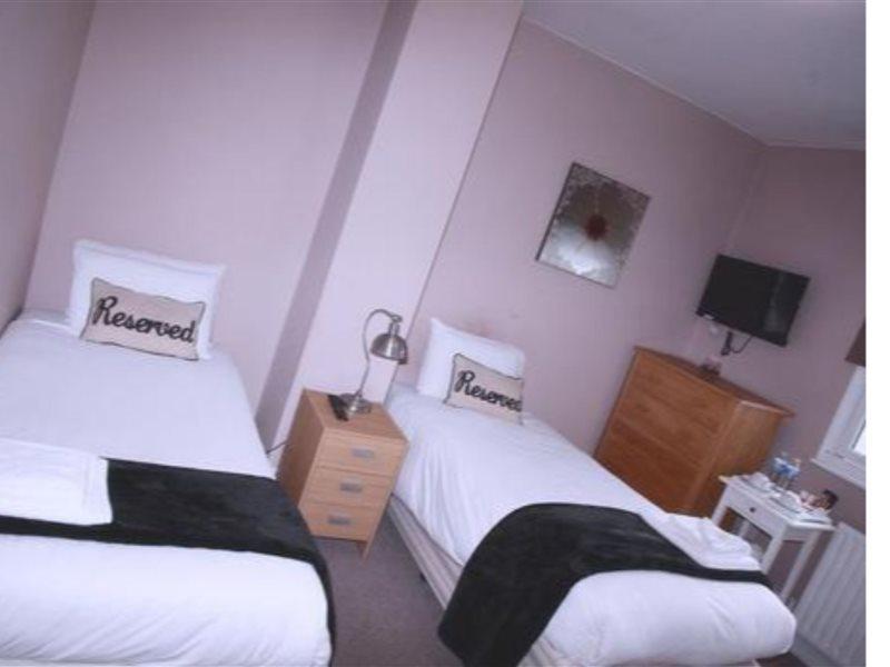 Hampton Court Hotel East Molesey Exterior foto